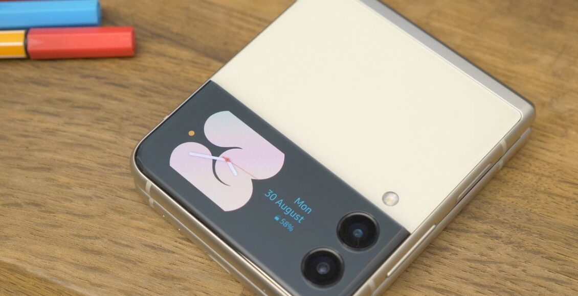 سعر Samsung Galaxy Z Flip 4 سامسونج زد فليب 4 ومميزات وعيوب