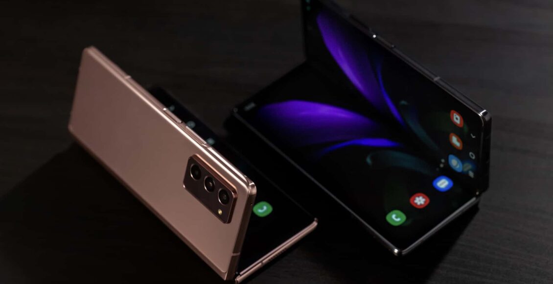 سعر Samsung Galaxy Z Fold 2 سامسونج زد فولد 2 ومميزات وعيوب