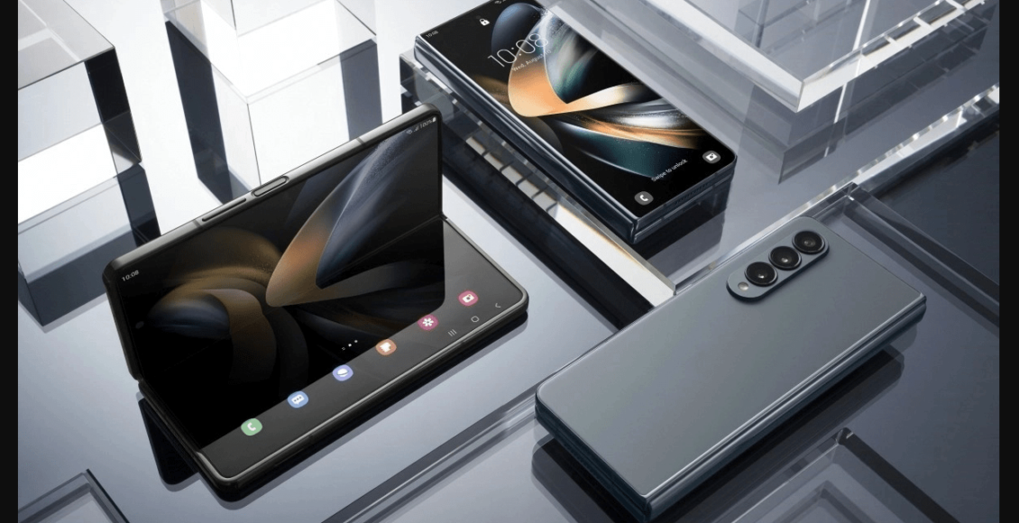 سعر هاتف سامسونج زد فولد 4 Samsung Galaxy Z Fold 4 ومميزات وعيوب