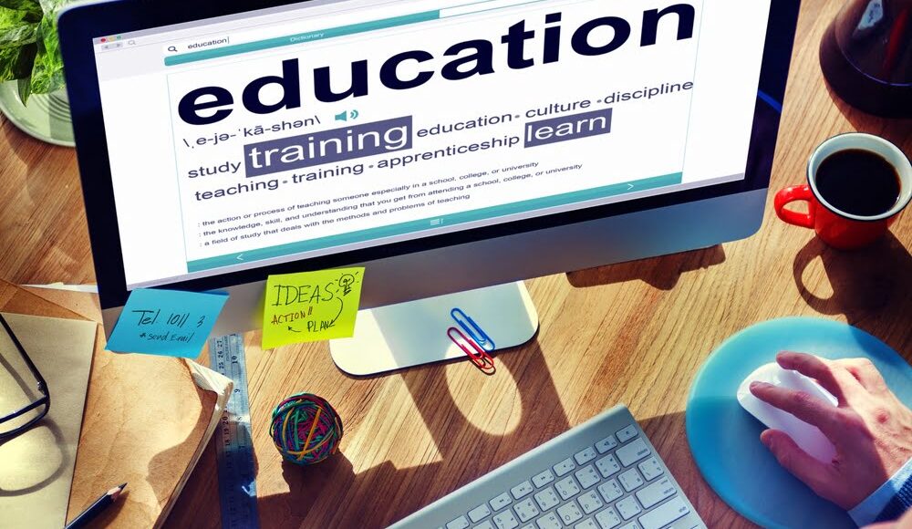 أفضل موقع دورات تدريبية مجانية للنهوض بحياتكم المهنية والعملية