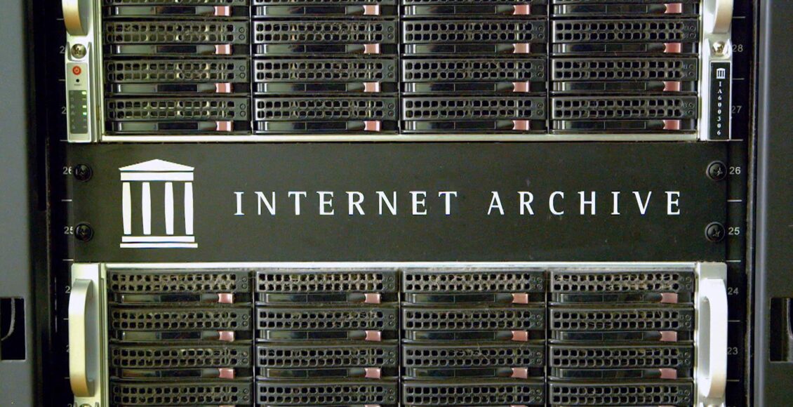 موقع أرشيف الإنترنت أكبر مكتبة رقمية مجانية عالمية على الانترنت