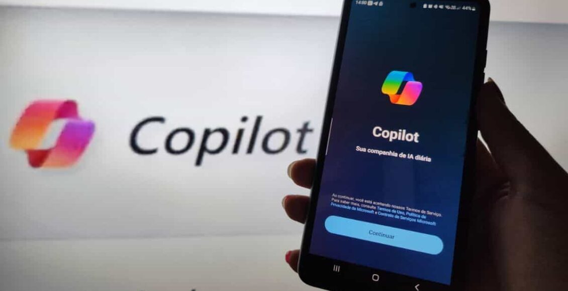 تطبيق Microsoft Copilot أفضل مساعد دردشة بالذكاء الاصطناعي لتحسين إنتاجيتك